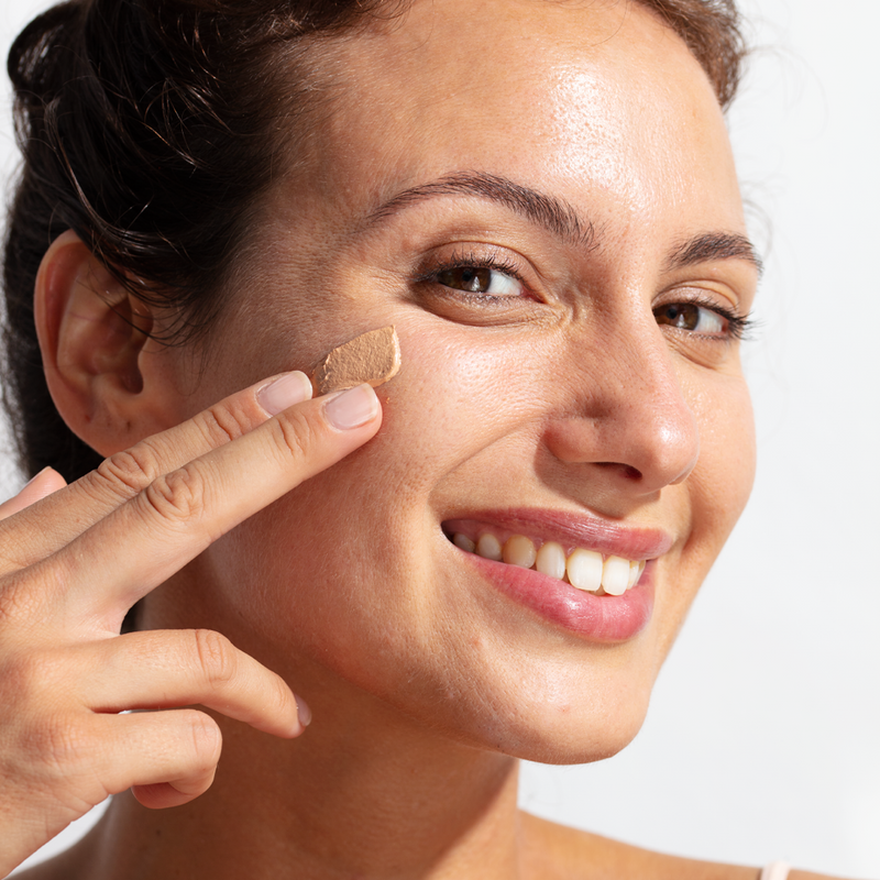 驴Por qu茅 es tan importante utilizar un protector solar facial?