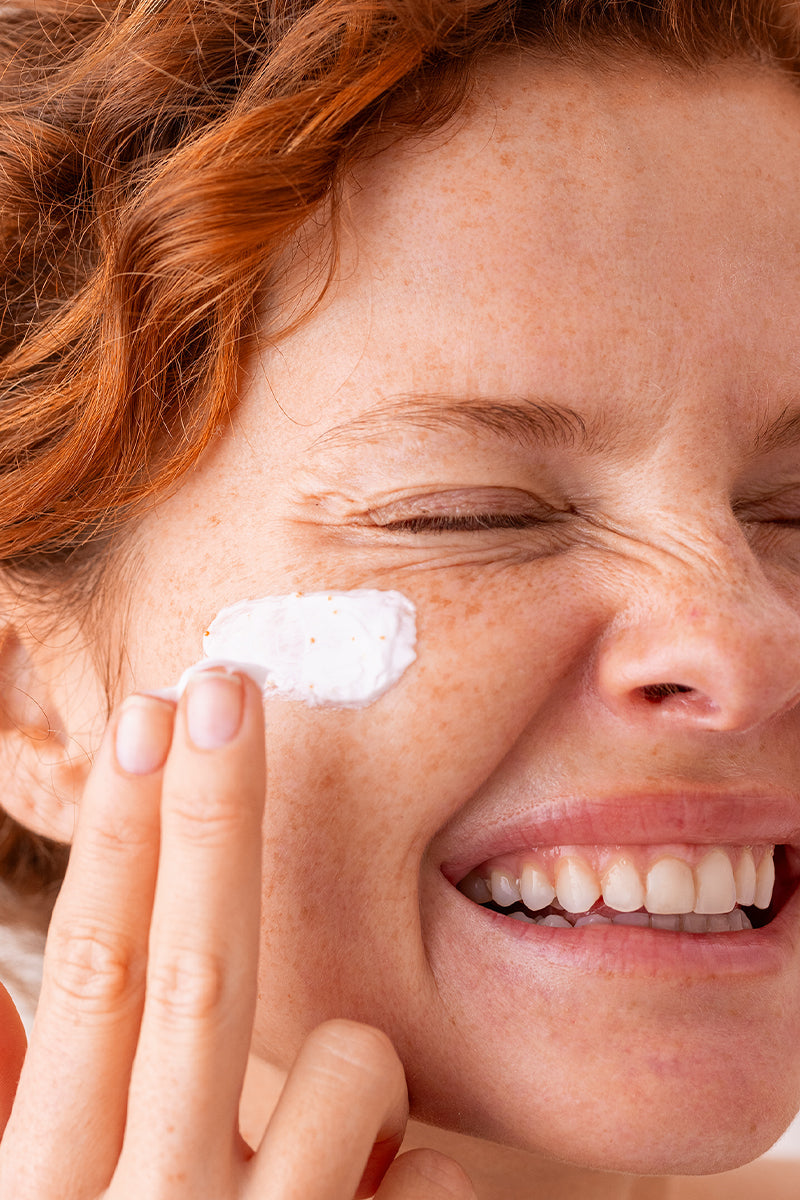 Vitamina C: el antioxidante esencial para una piel luminosa y protegida