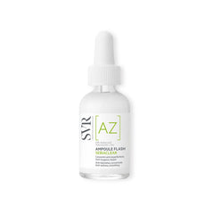 Envase del Ampoule Flash de Sebiaclear sobre un fondo blanco